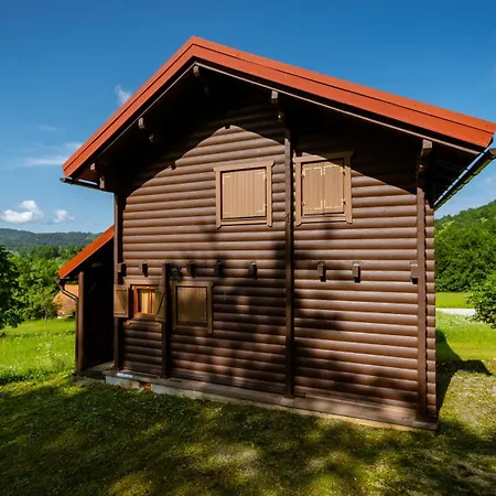 Wooden Paradise 度假居 Stari Laz